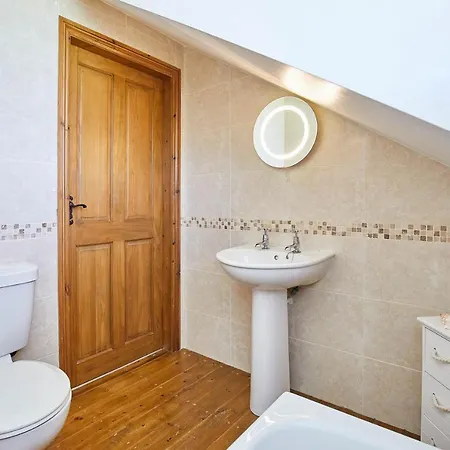Apartamento Host & - Rosemount Whitby